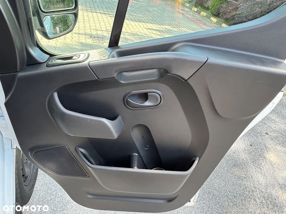 Renault Master - 30