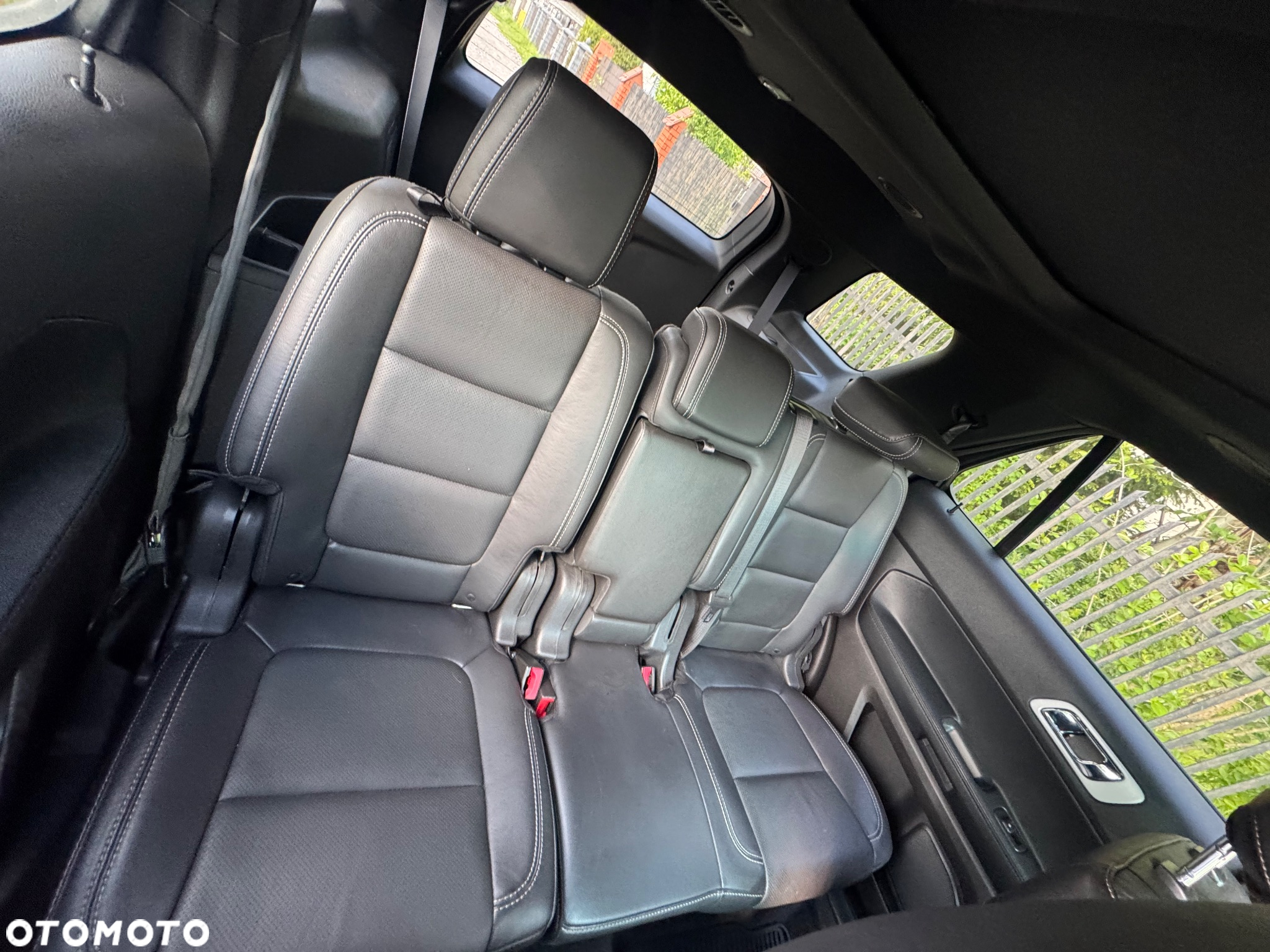 Ford Explorer - 13