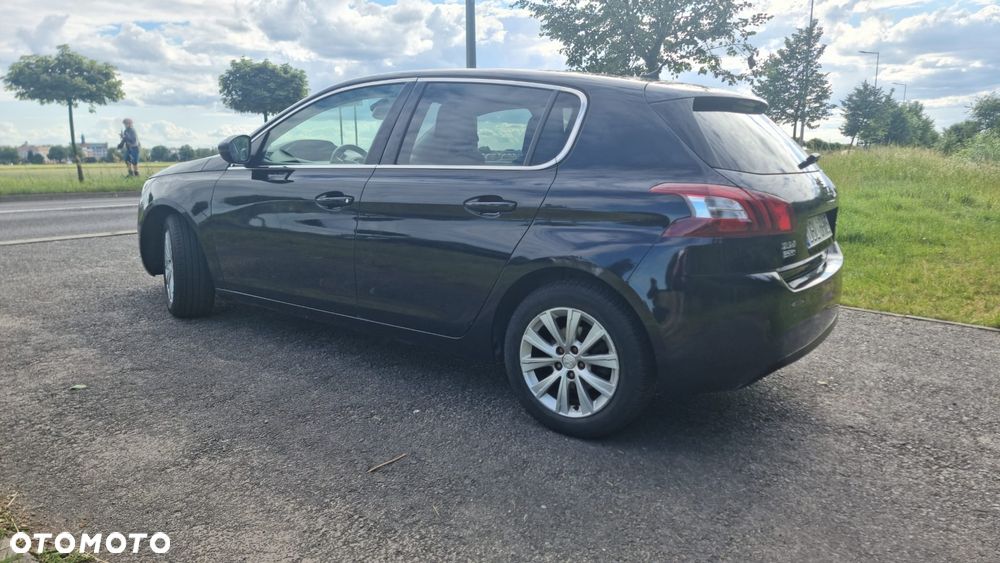 Peugeot 308 1.6 BlueHDi Style S&S - 22