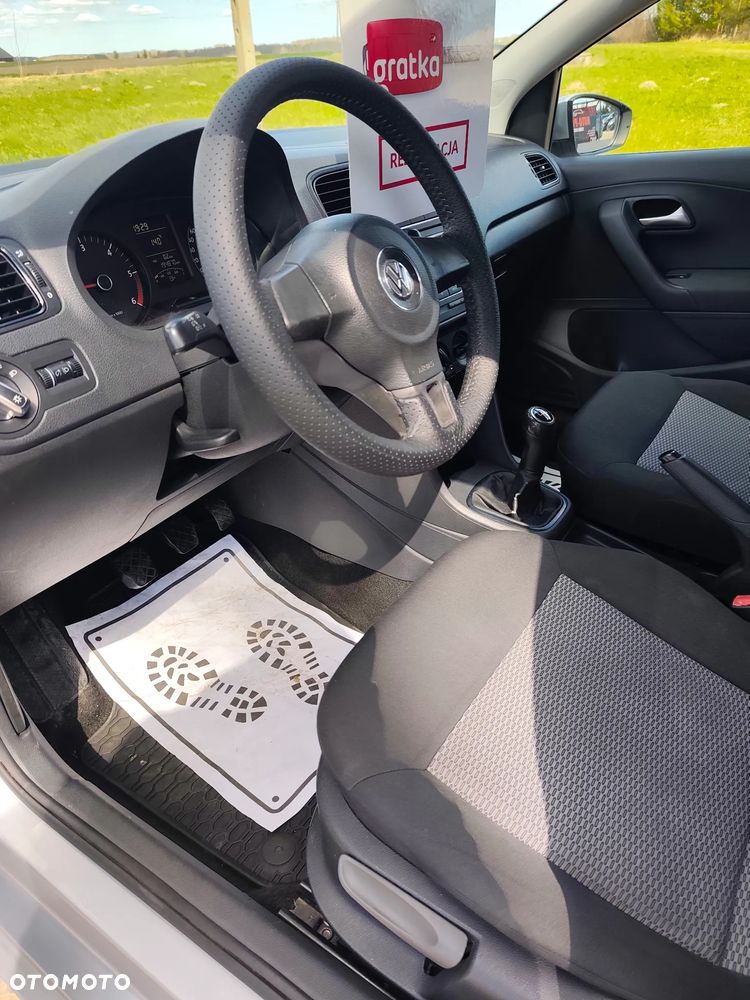 Volkswagen Polo - 13