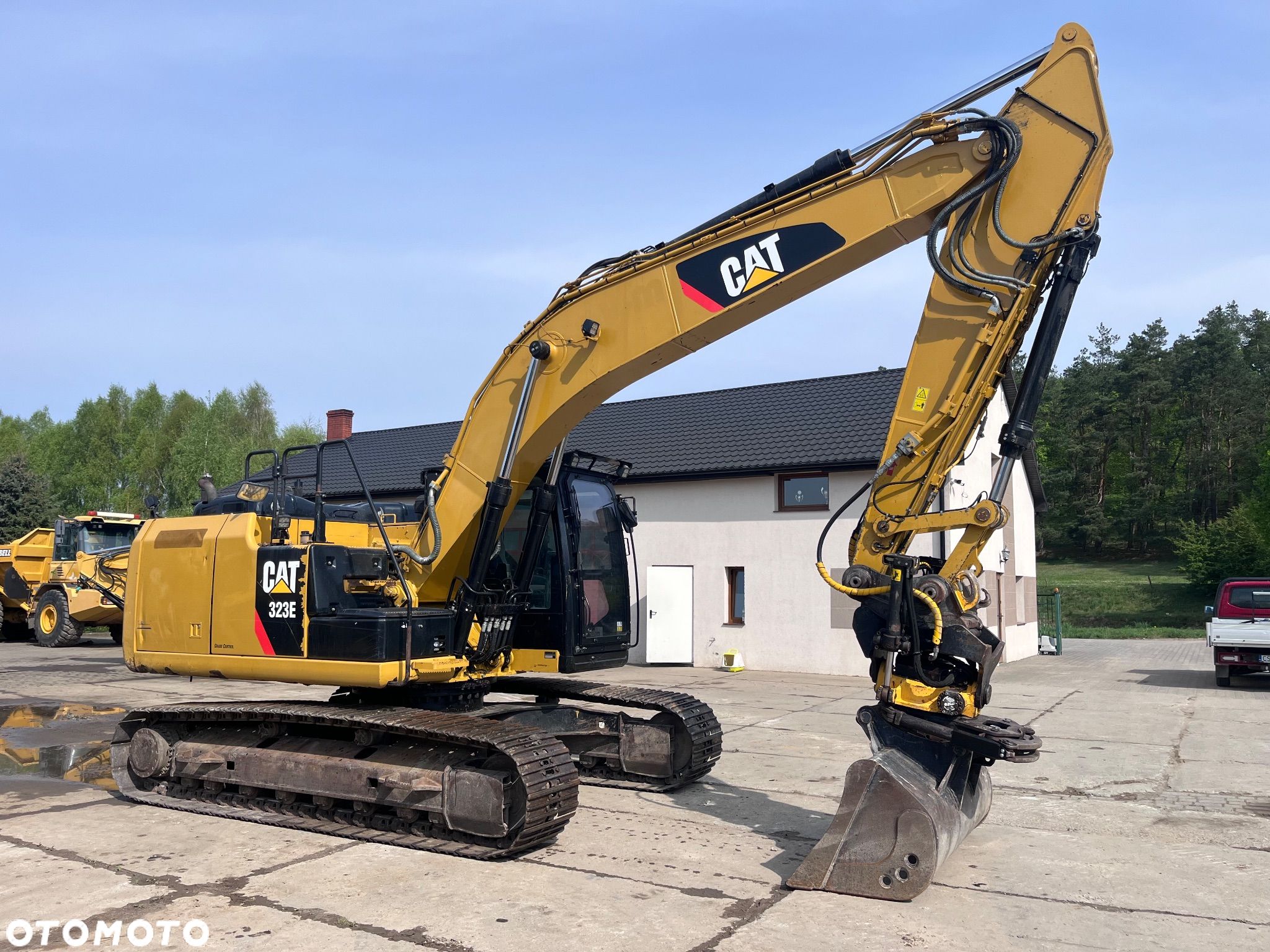 Caterpillar CAT 323EL - 1