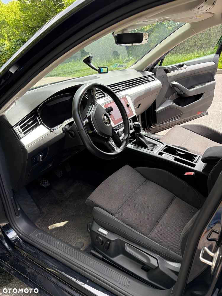 Volkswagen Passat 1.8 TSI BMT Comfortline - 11