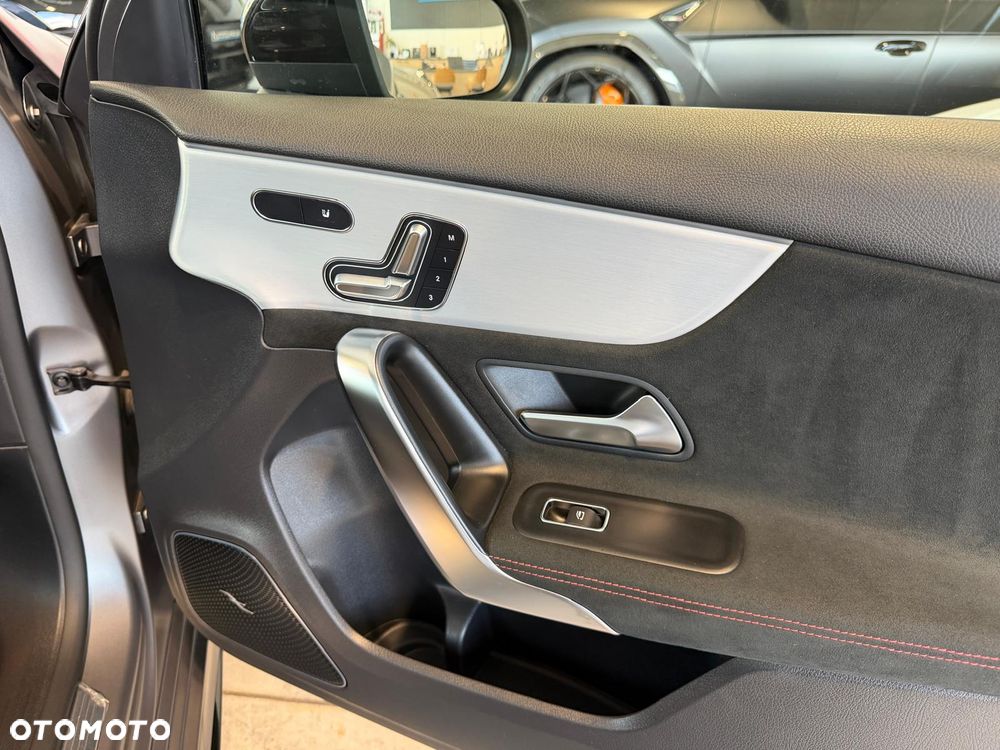 Mercedes-Benz Klasa A 45 S AMG 4-Matic 8G-DCT - 16