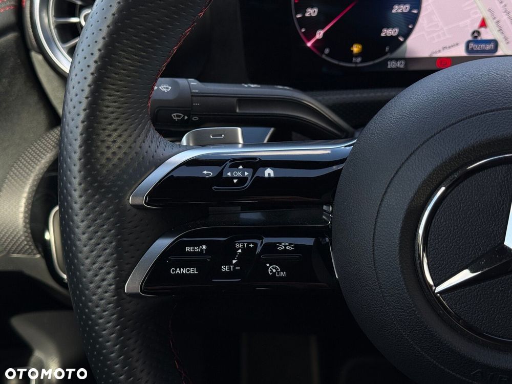 Mercedes-Benz CLA 200 AMG Line 7G-DCT - 16