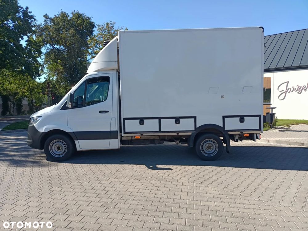 Mercedes-Benz SPRINTER - 4