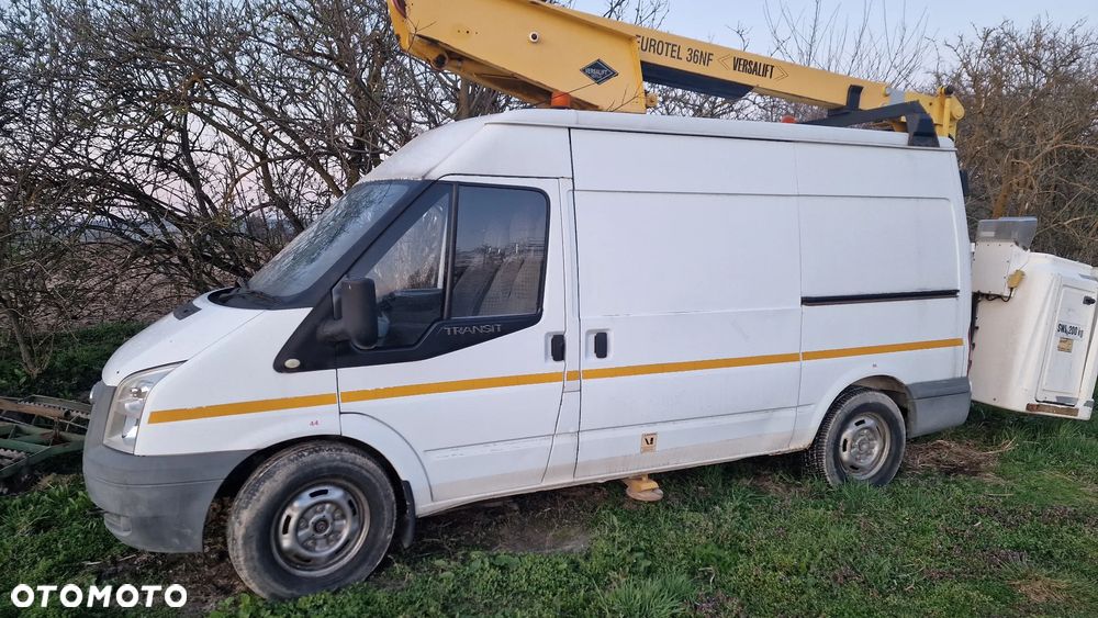 Ford Transit - 1