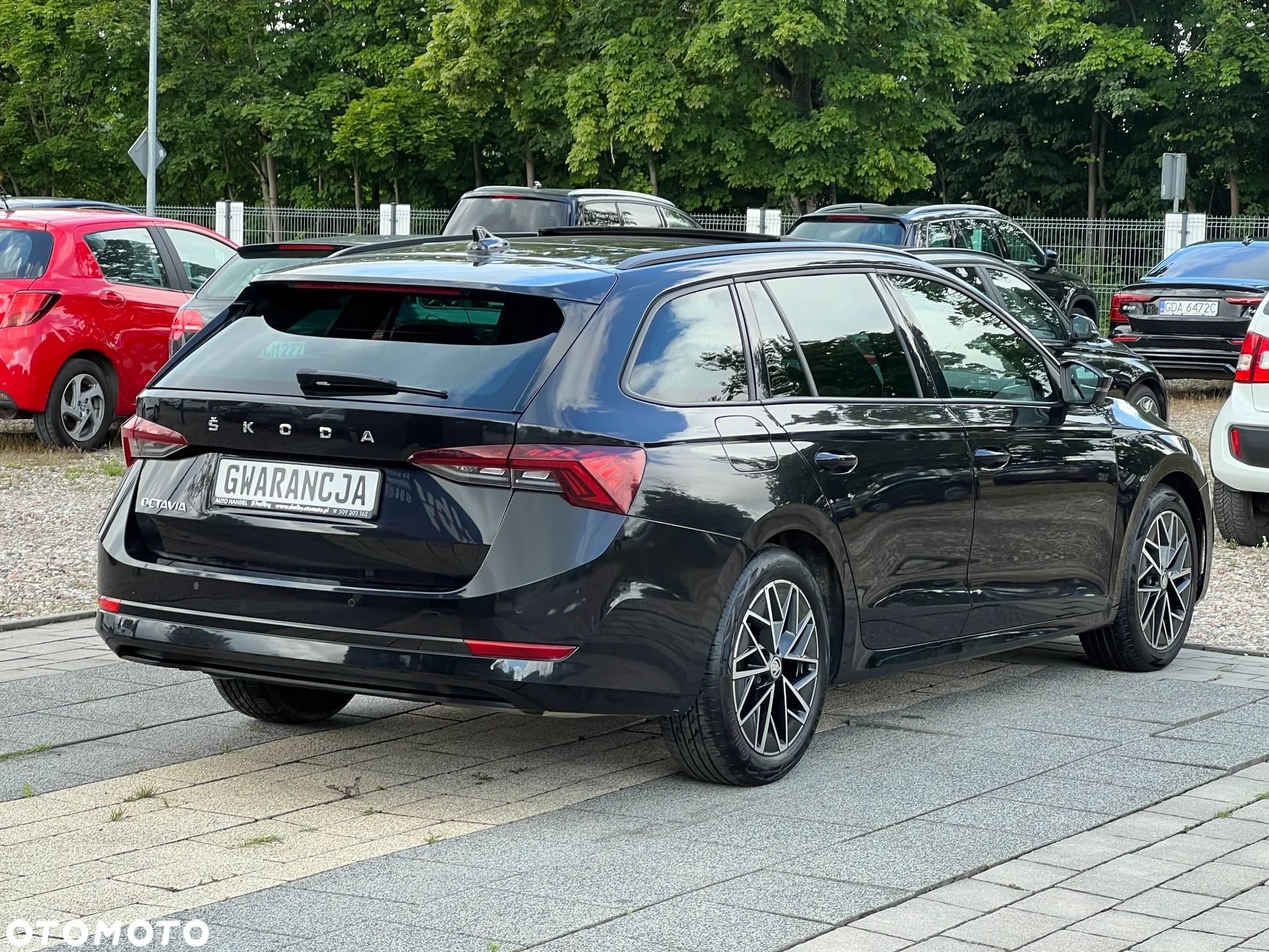 Skoda Octavia 2.0 TDI DSG Sportline - 10