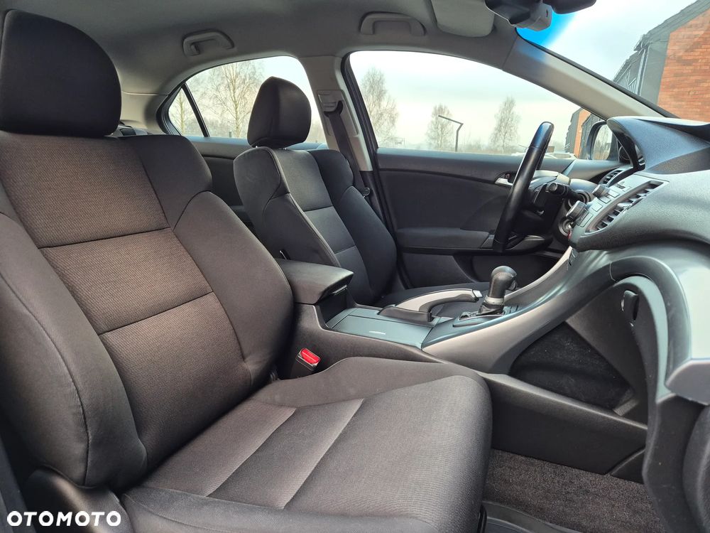 Honda Accord 2.0 Executive - 9