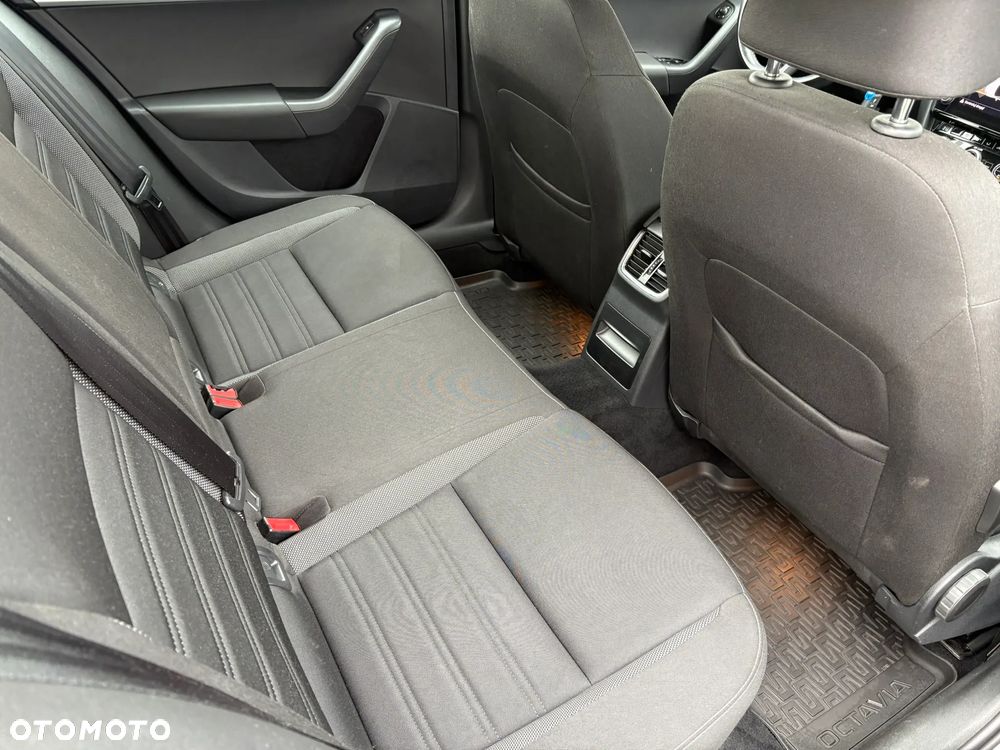 Skoda Octavia 1.5 TSI ACT Ambition - 24