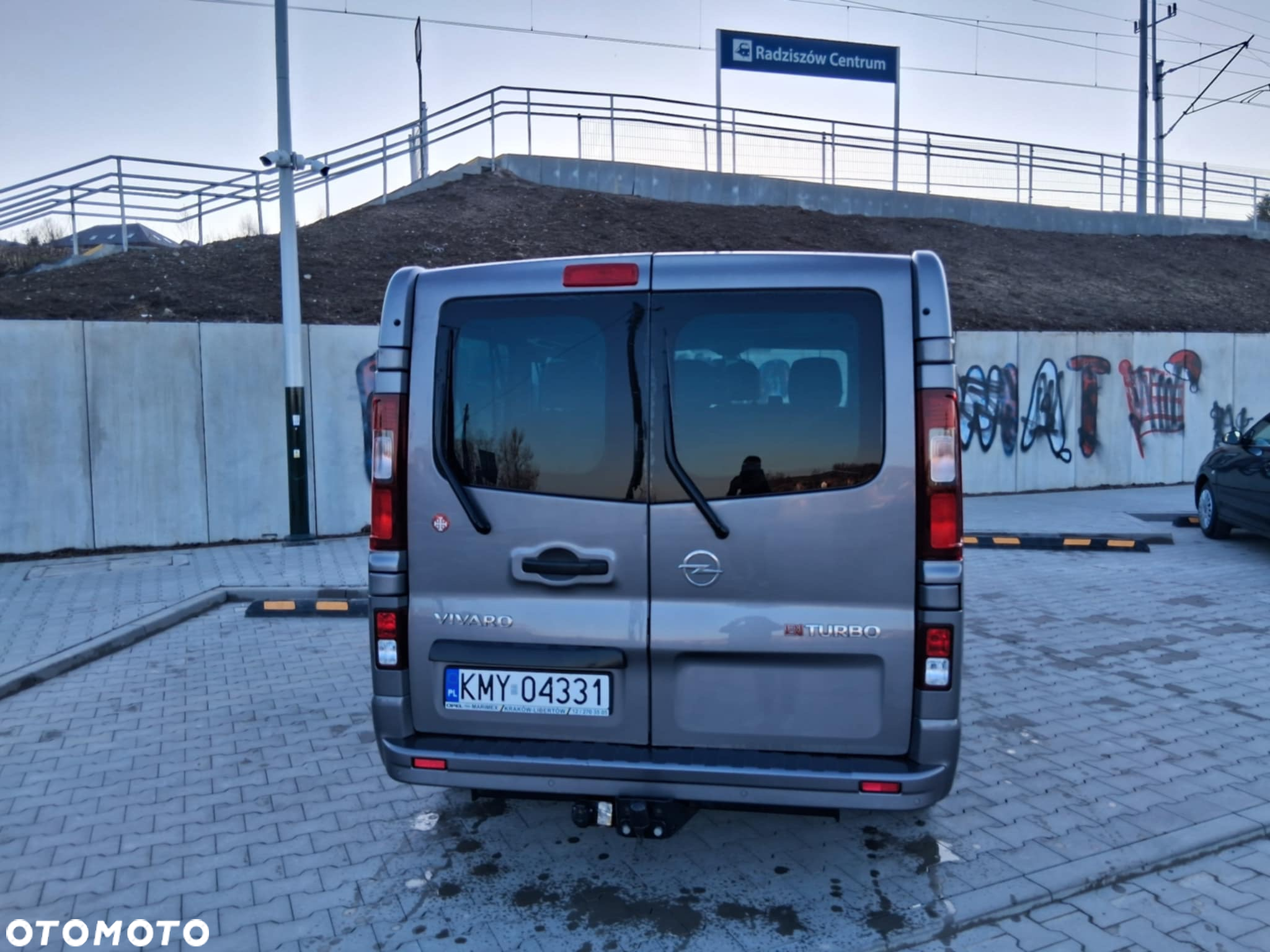 Opel Vivaro - 4