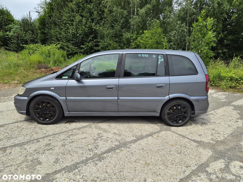 Opel Zafira - 4