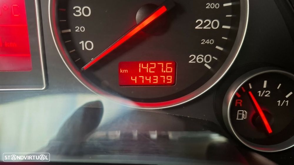 Audi A4 Avant 1.9 TDI m6 Exclusive - 8