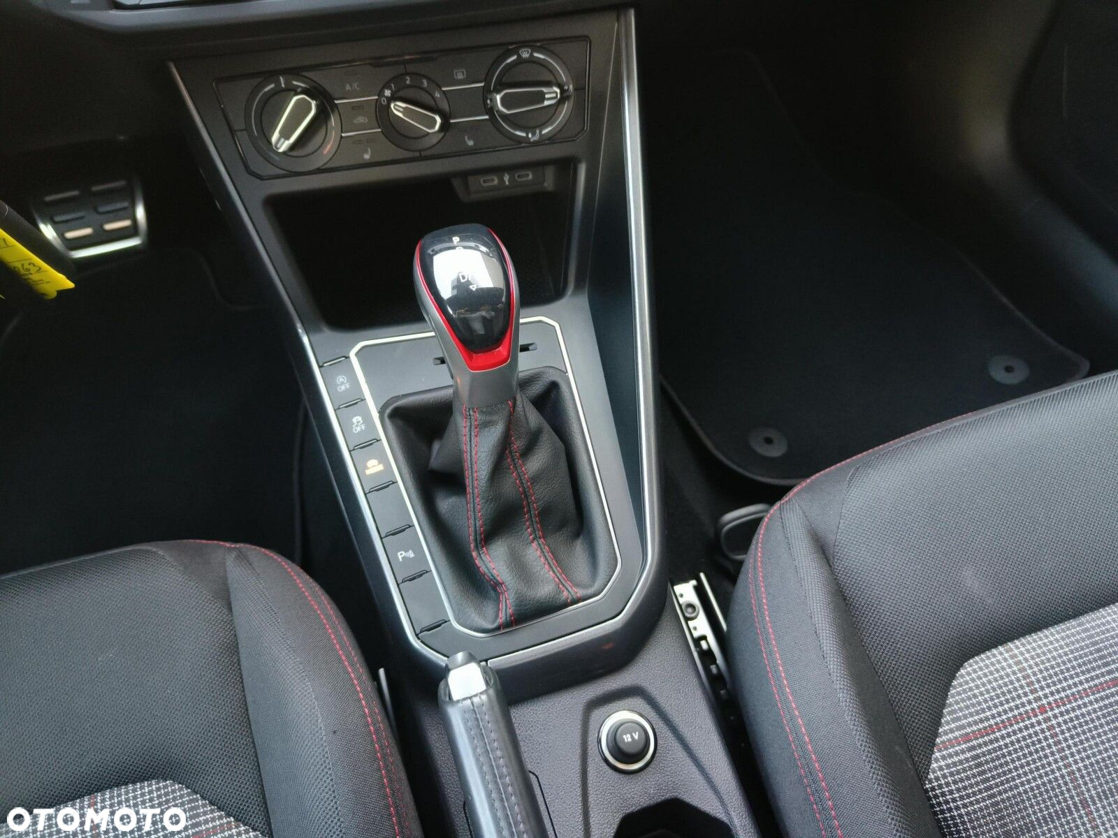 Volkswagen Polo 2.0 TSI GTI DSG - 14