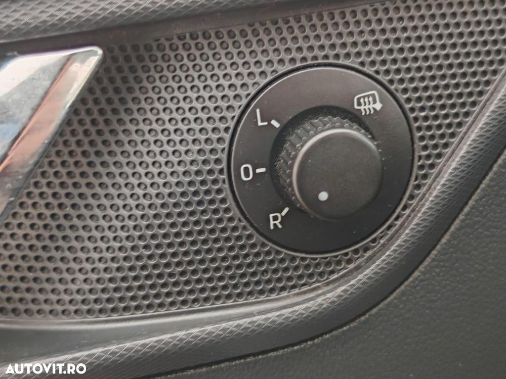 Skoda RAPID 1.6 TDI Ambition - 19