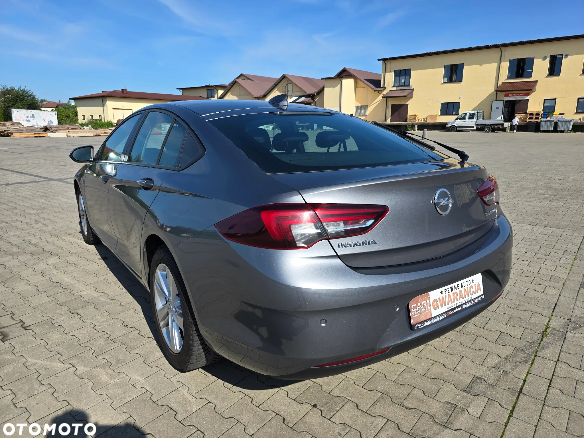 Opel Insignia 1.6 CDTI Enjoy S&S - 4