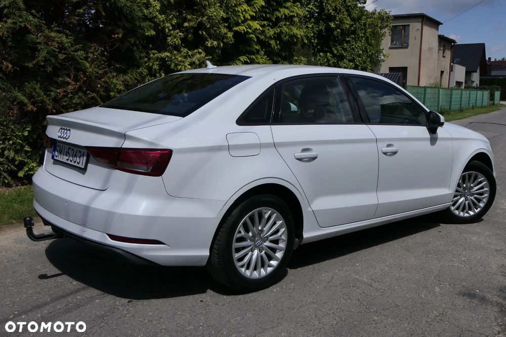 Audi A3 Limousine 1.6 TDI S tronic design - 3