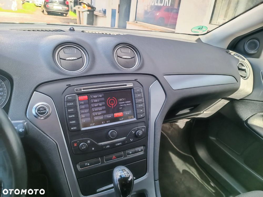 Ford Mondeo 2.0 EcoBoost Titanium - 18