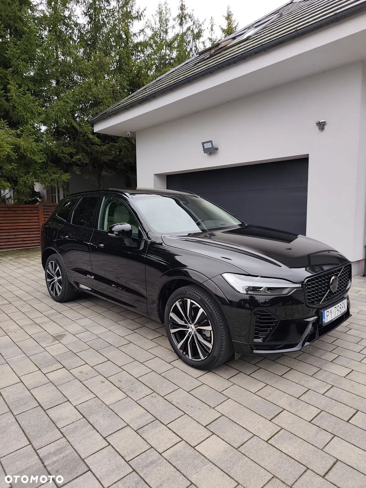 Volvo XC 60 T6 Plug-In Hybrid AWD Plus Dark - 2