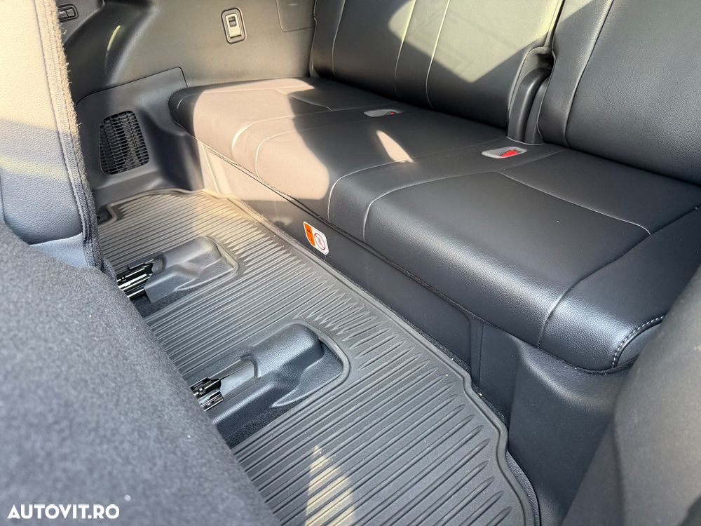Toyota Highlander 2.5 L Dynamic Force 248CP Executive Metallic - 35