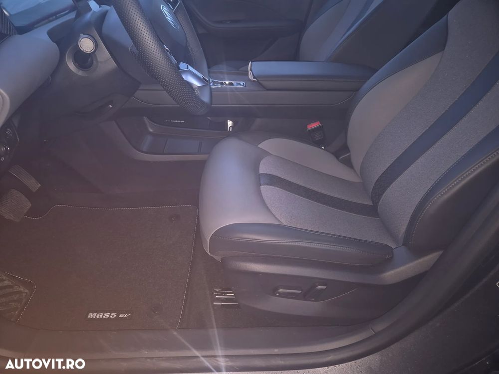 MG S5 64kWh Luxury - 37