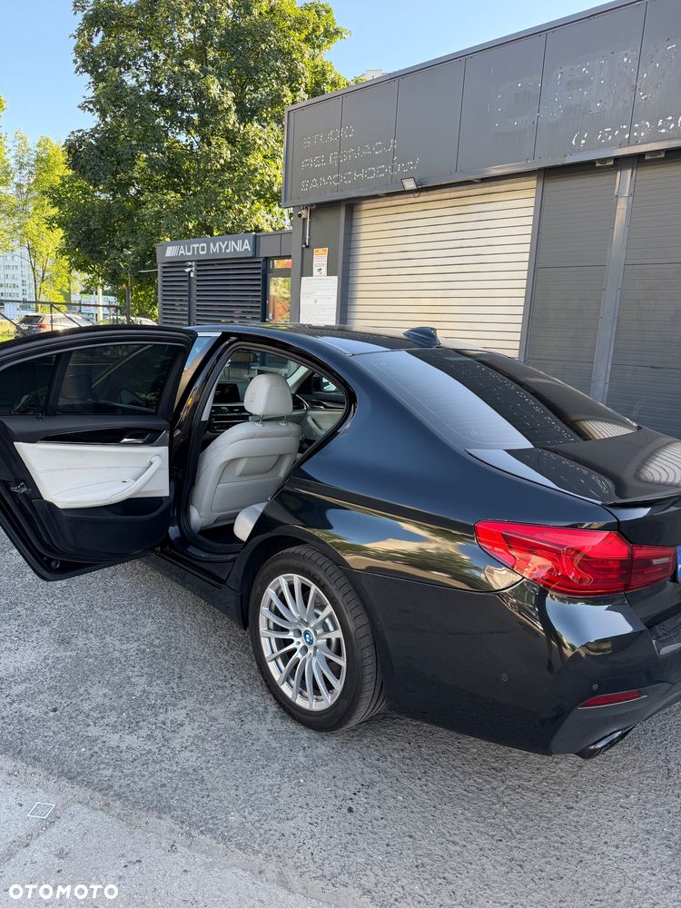 BMW Seria 5 520i - 12