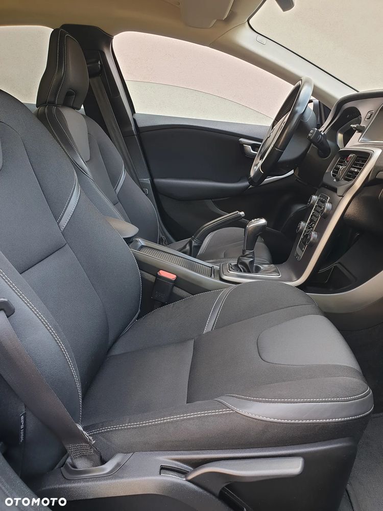 Volvo V40 D2 Linje You - 31