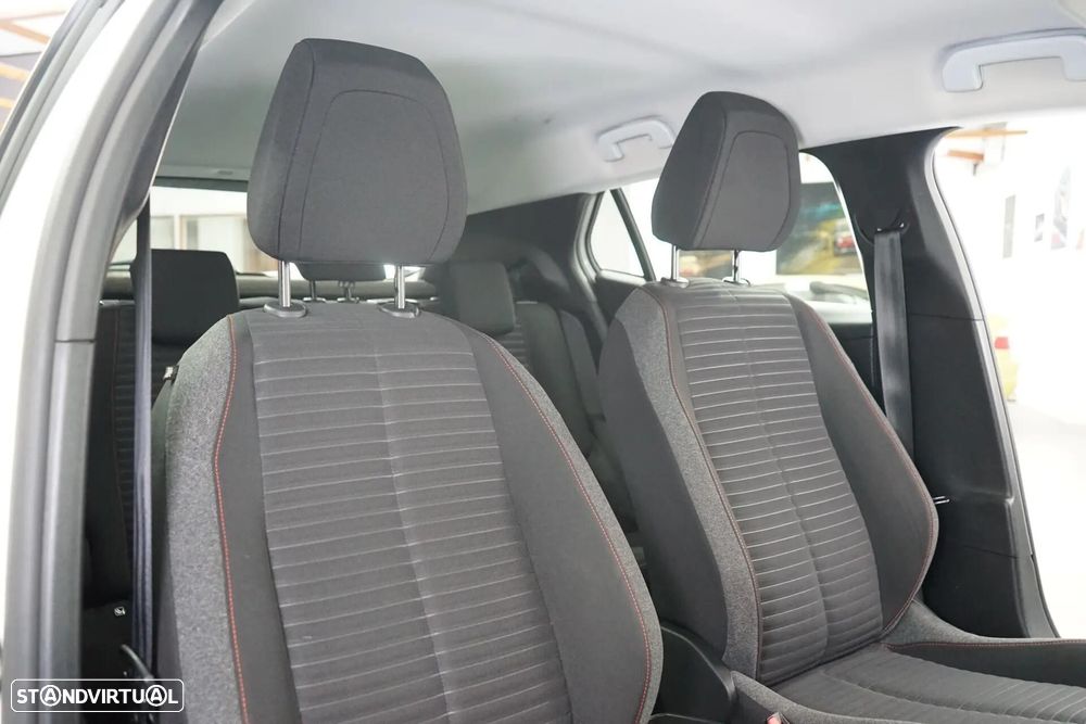 Peugeot 2008 1.2 PureTech Active - 39