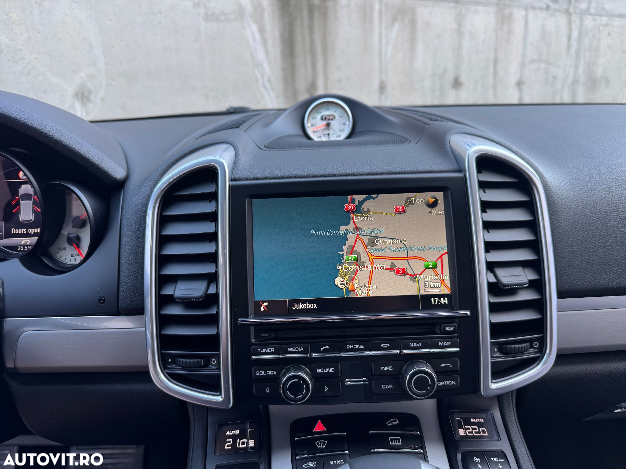 Porsche Cayenne Diesel Platinum Edition - 28