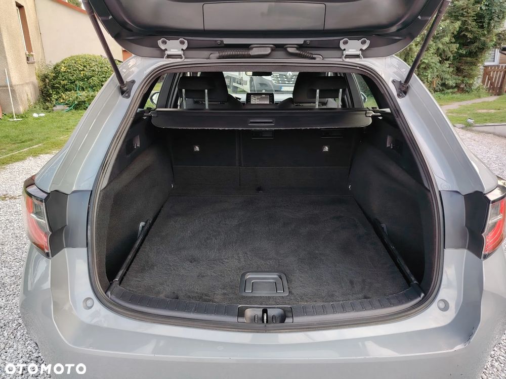 Toyota Corolla 1.8 Hybrid Comfort - 37