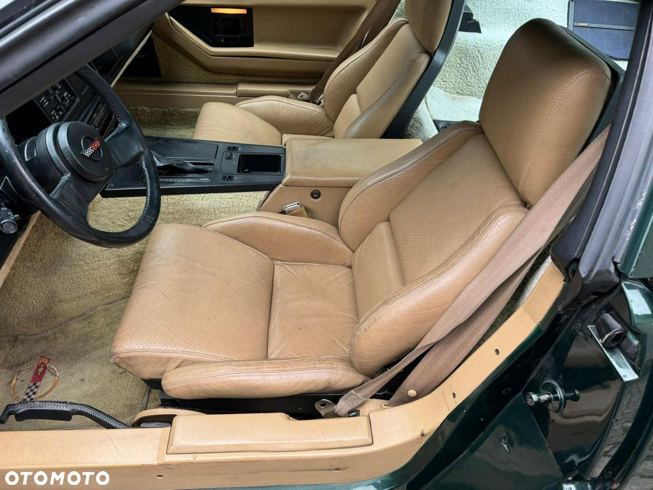 Chevrolet Corvette - 10