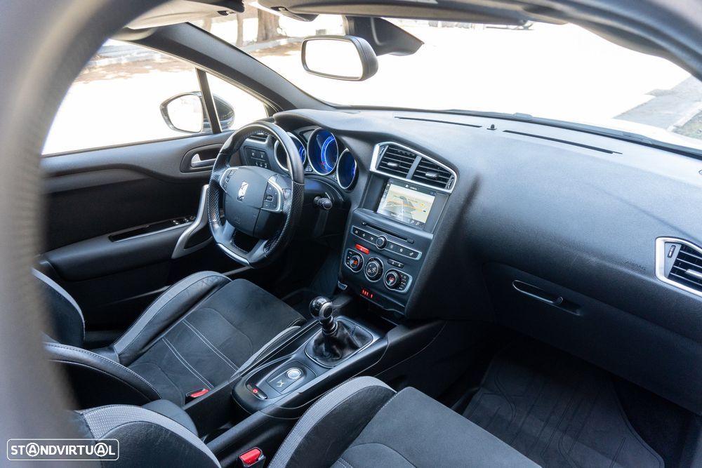 DS DS4 Crossback 1.6 BlueHDi So Chic J18 - 25