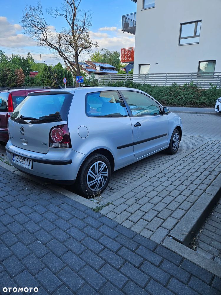 Volkswagen Polo 1.4 TDI Comfortline - 4