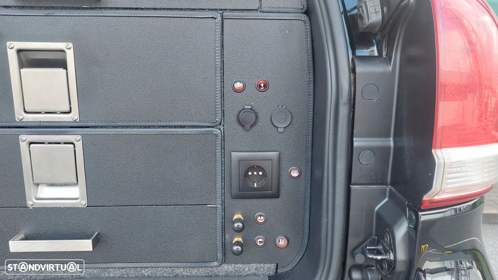 Toyota Land Cruiser 4.5 D-4D V8 - 35
