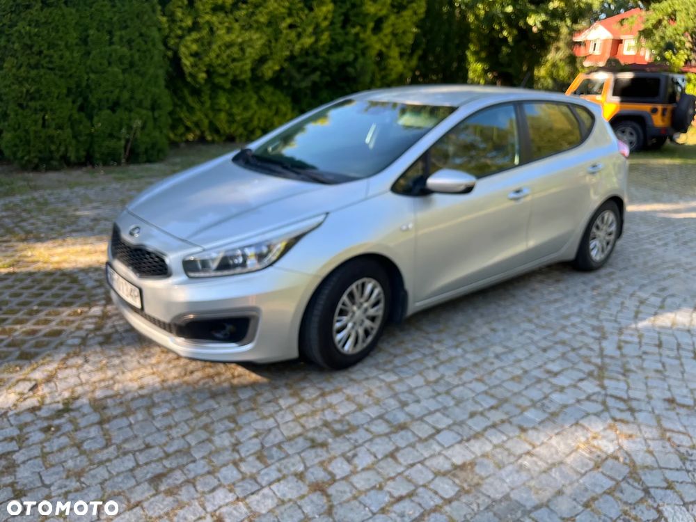 Kia Ceed 1.6 CRDi L DCT - 9