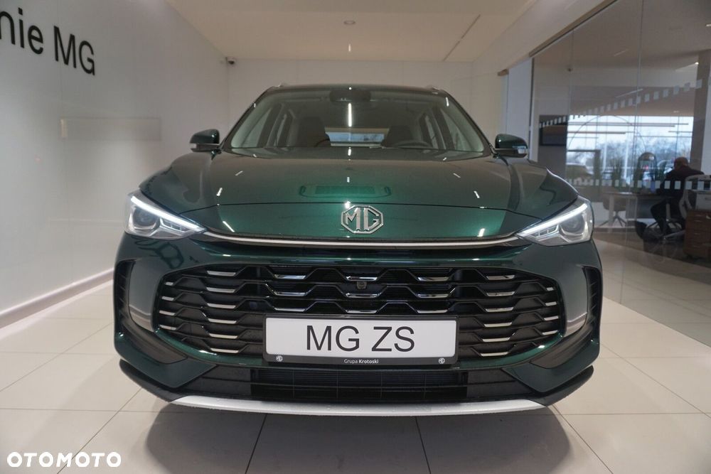 MG ZS Hybrid+ - 4