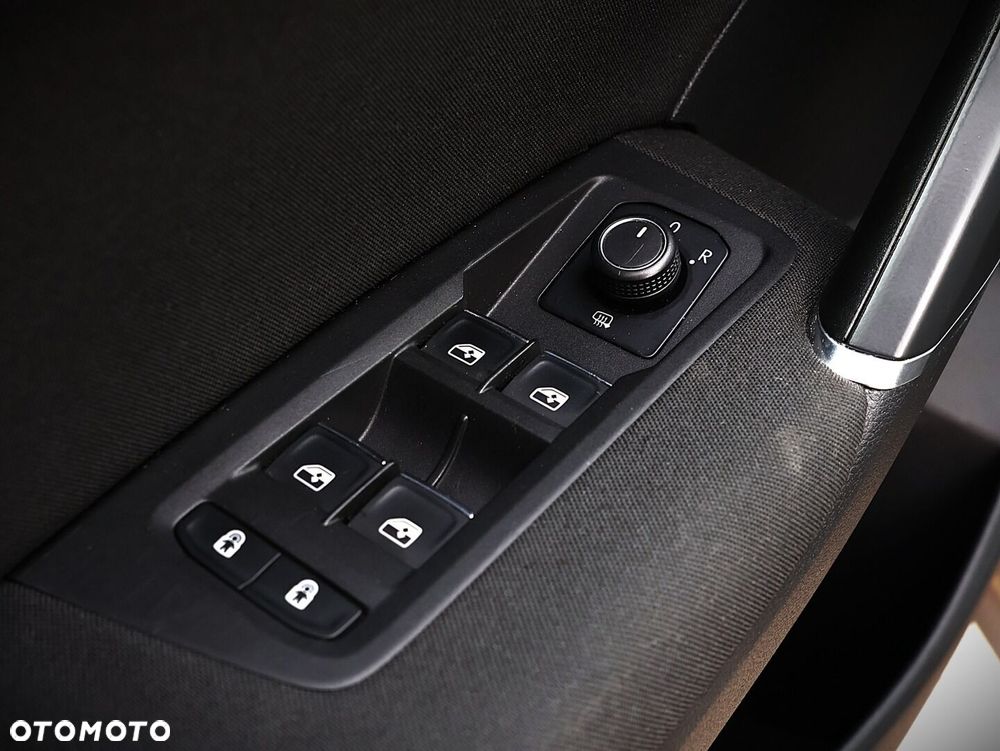 Volkswagen Touran 1.8 TSI BMT Highline DSG - 19