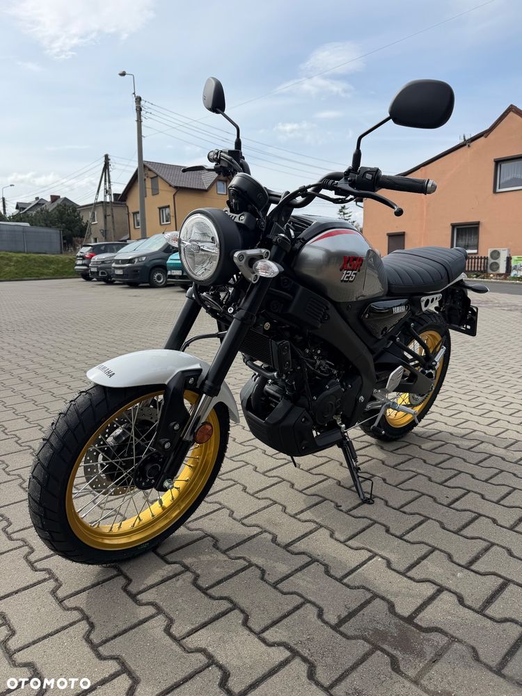 Yamaha XSR - 2