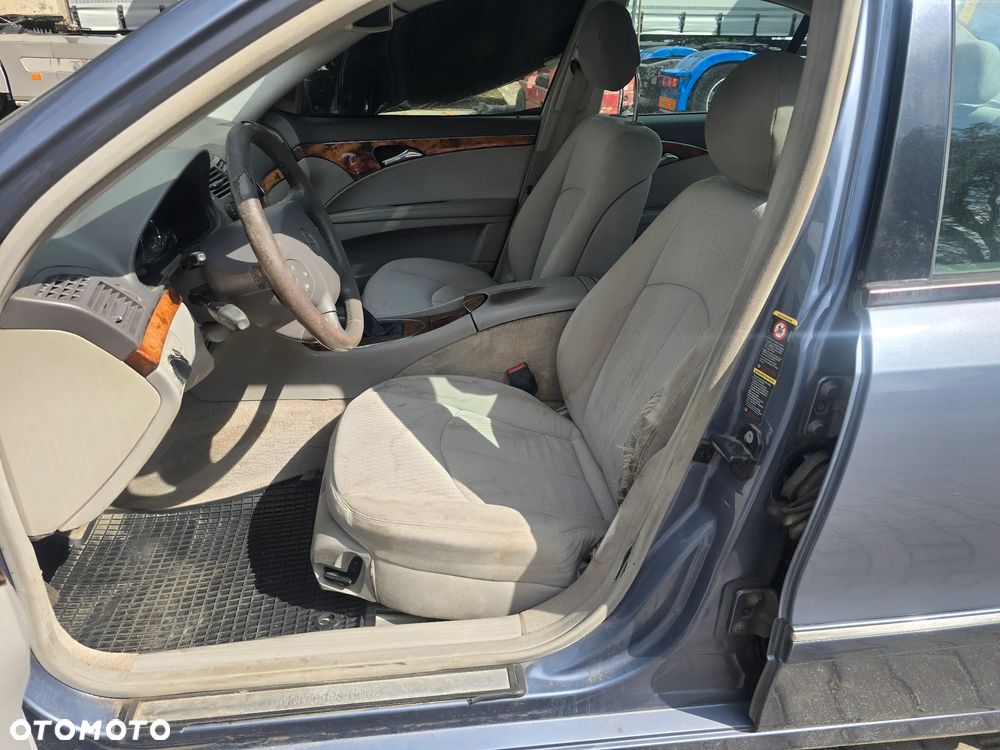Mercedes-Benz Klasa E 220 CDI Elegance DPF - 12