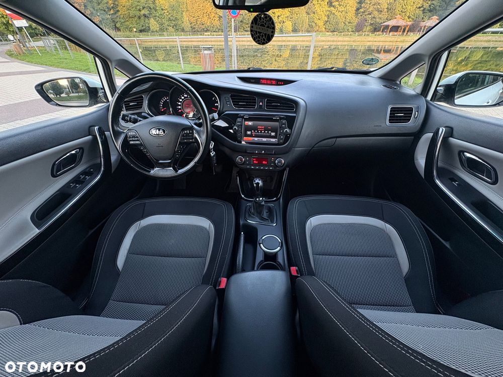 Kia Ceed - 7
