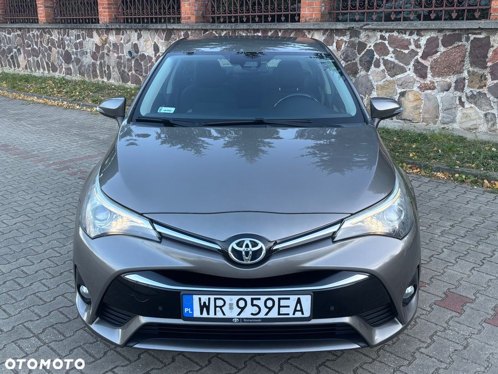 Toyota Avensis 1.8 Premium - 2