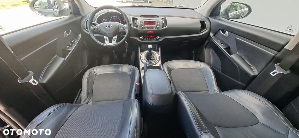 Kia Sportage 2.0 CVVT 2WD Attract - 13