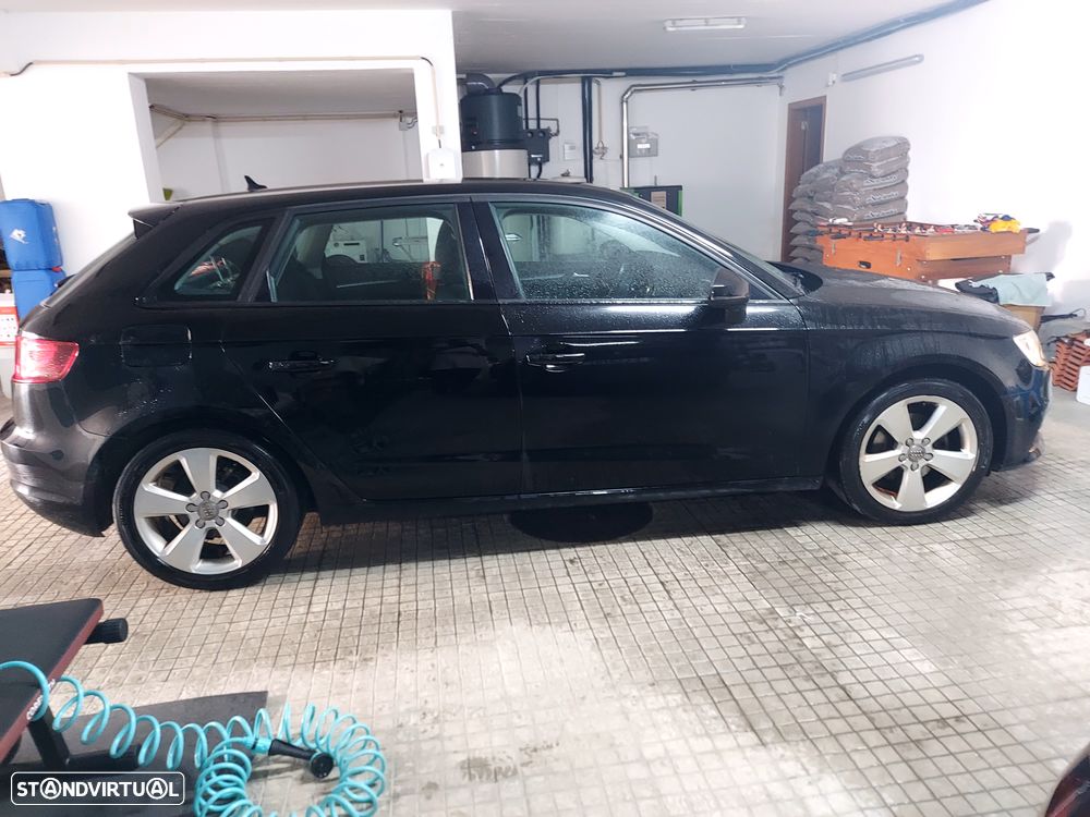 Audi A3 Sportback 1.6 TDI - 1