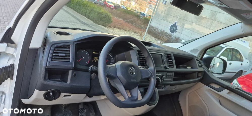 Volkswagen Transporter - 25