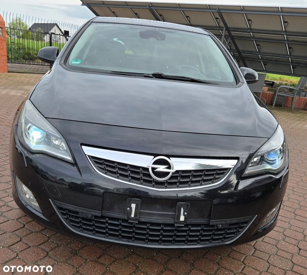 Opel Astra 2.0 CDTI DPF Design Edition - 2