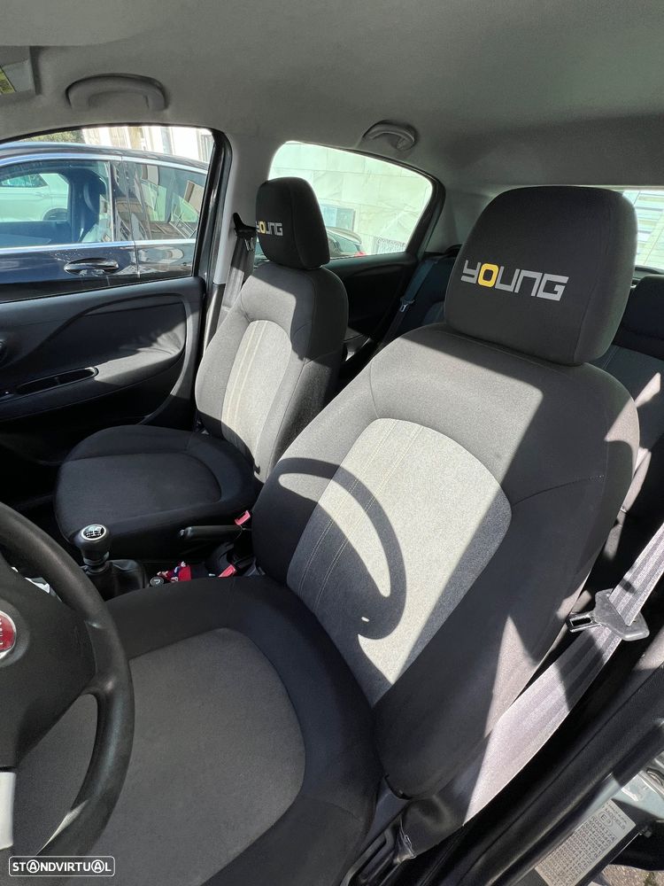 Fiat Punto 1.2 Young II S&S - 4