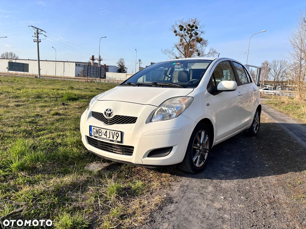 Toyota Yaris - 5