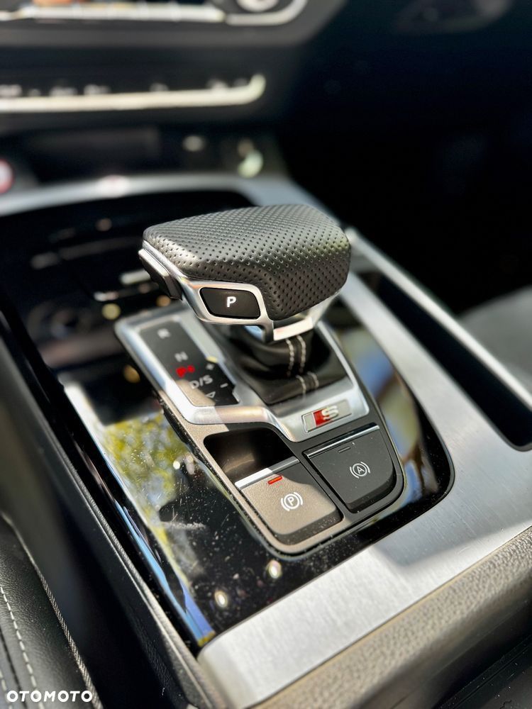 Audi SQ5 - 25