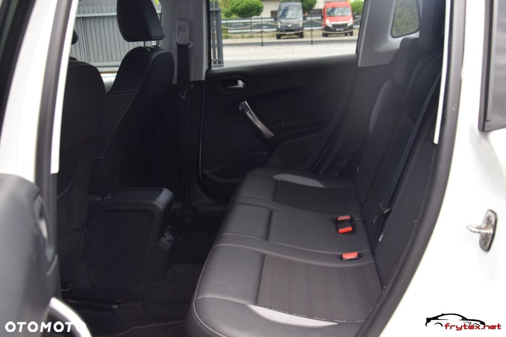Peugeot 2008 - 19