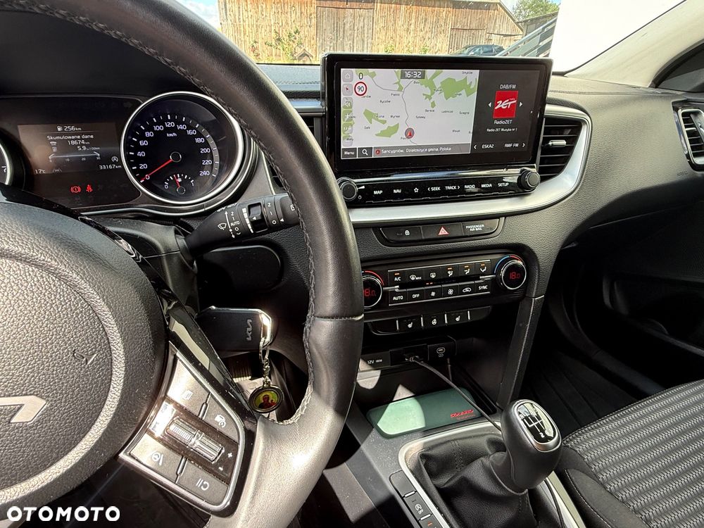 Kia Ceed - 15
