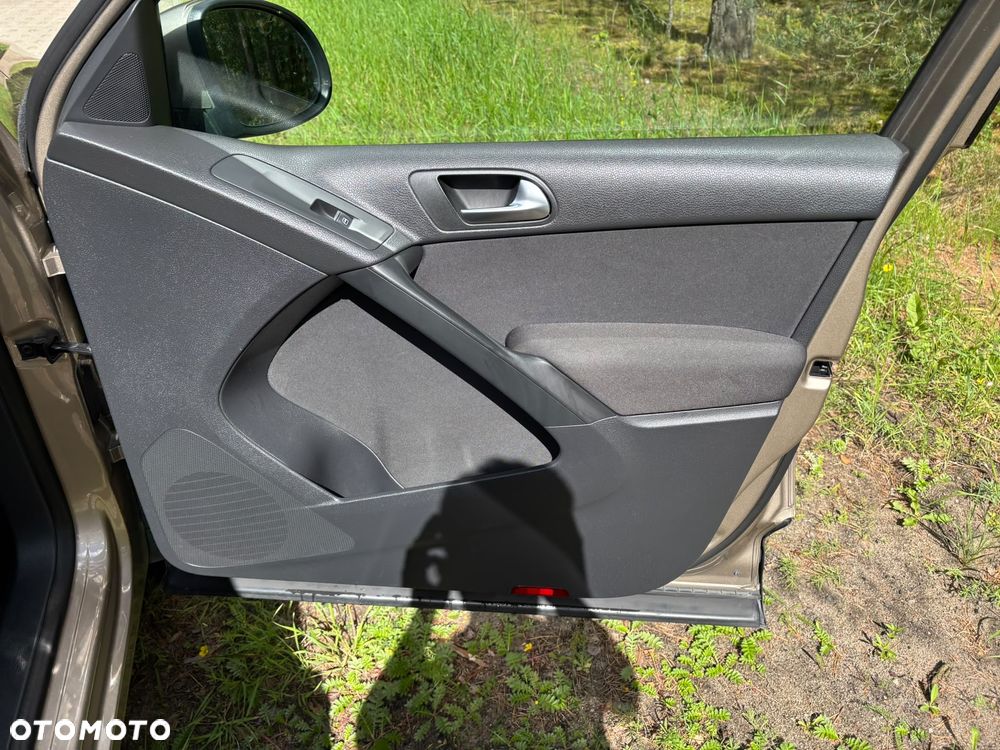 Volkswagen Tiguan - 24